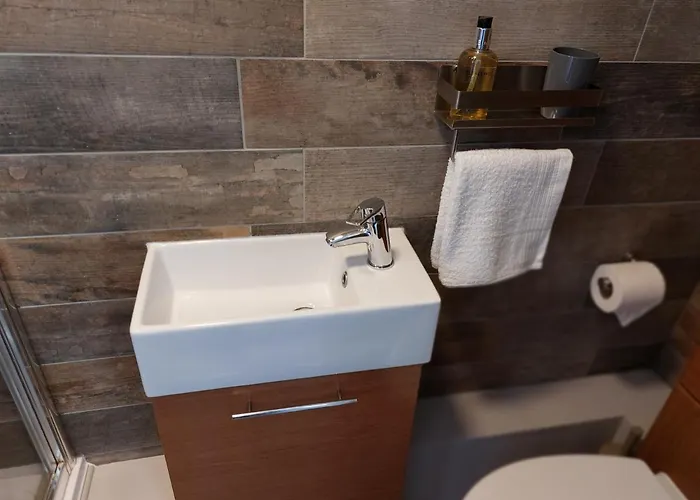 بيت ضيافة Ellerhow